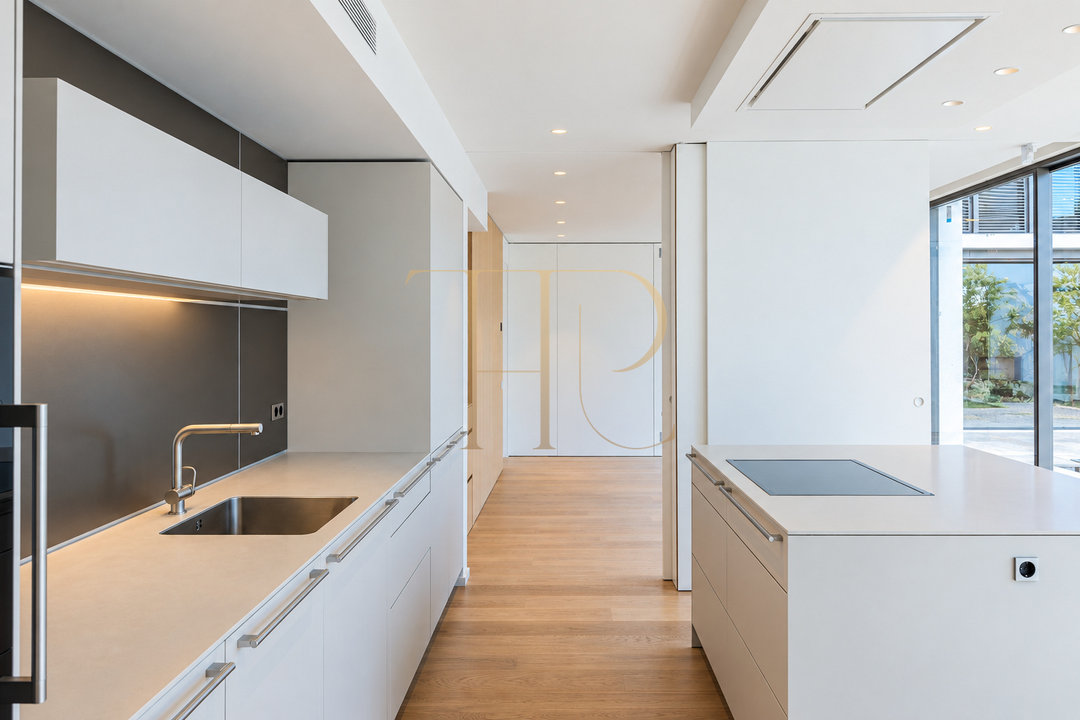 Casa contemporánea con piscinas en La Bonanova, Barcelona
