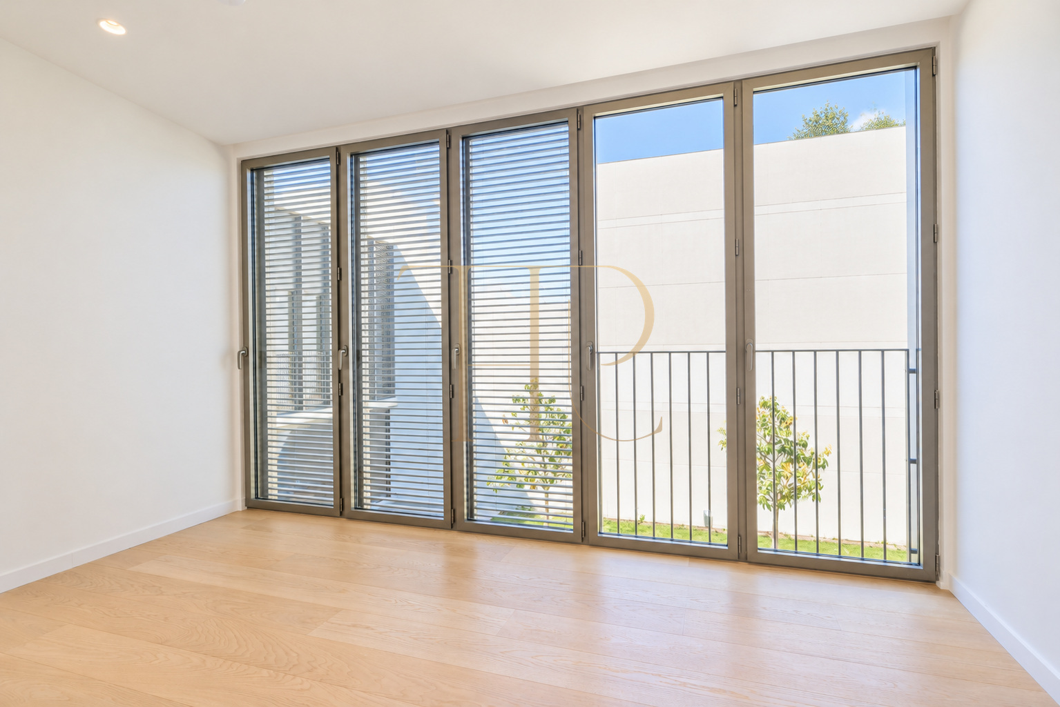 Casa contemporánea con piscinas en La Bonanova, Barcelona