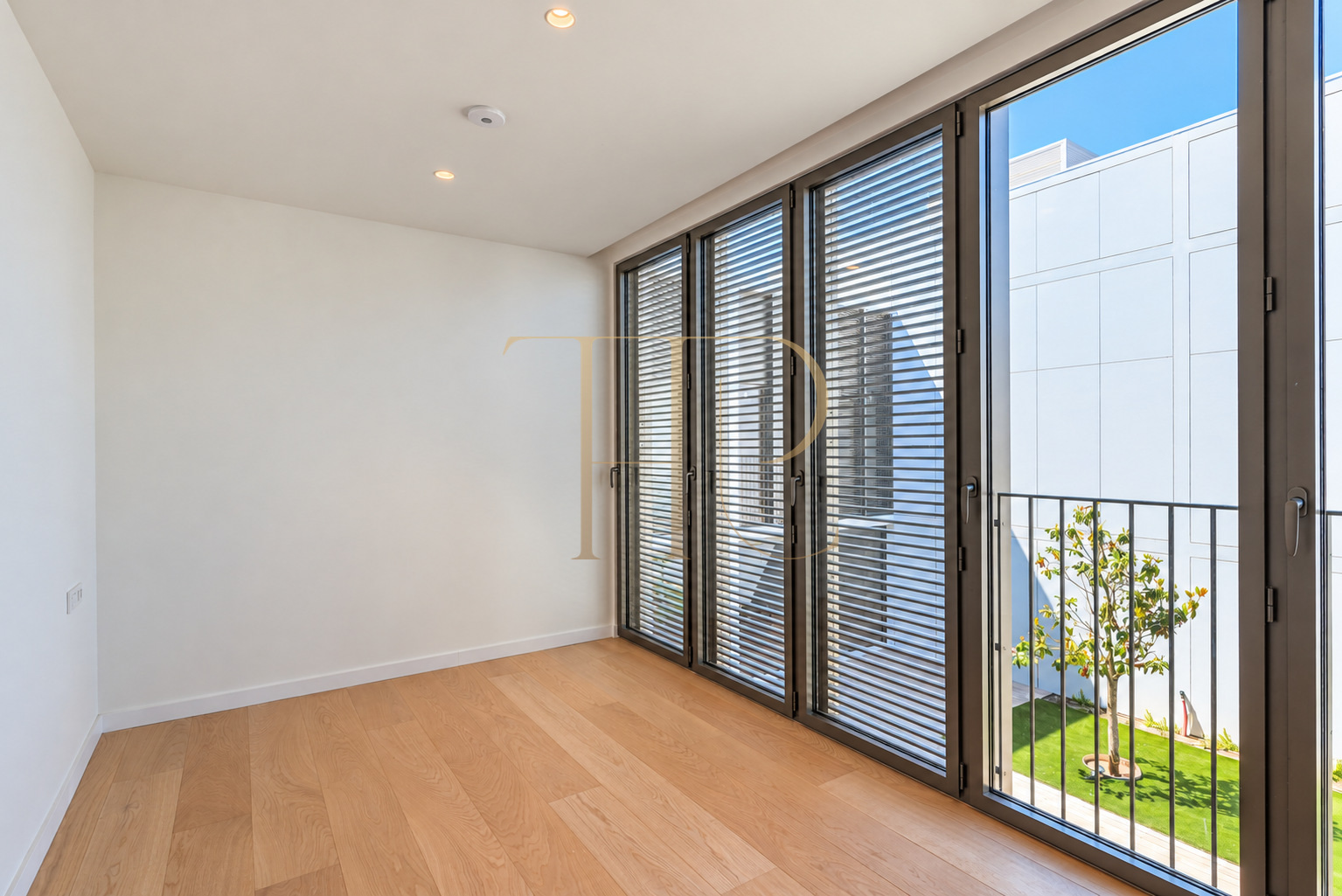Casa contemporánea con piscinas en La Bonanova, Barcelona