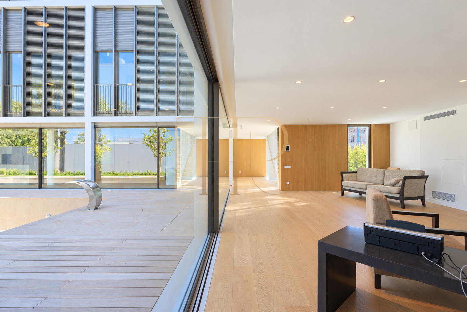 Casa contemporánea con piscinas en La Bonanova, Barcelona