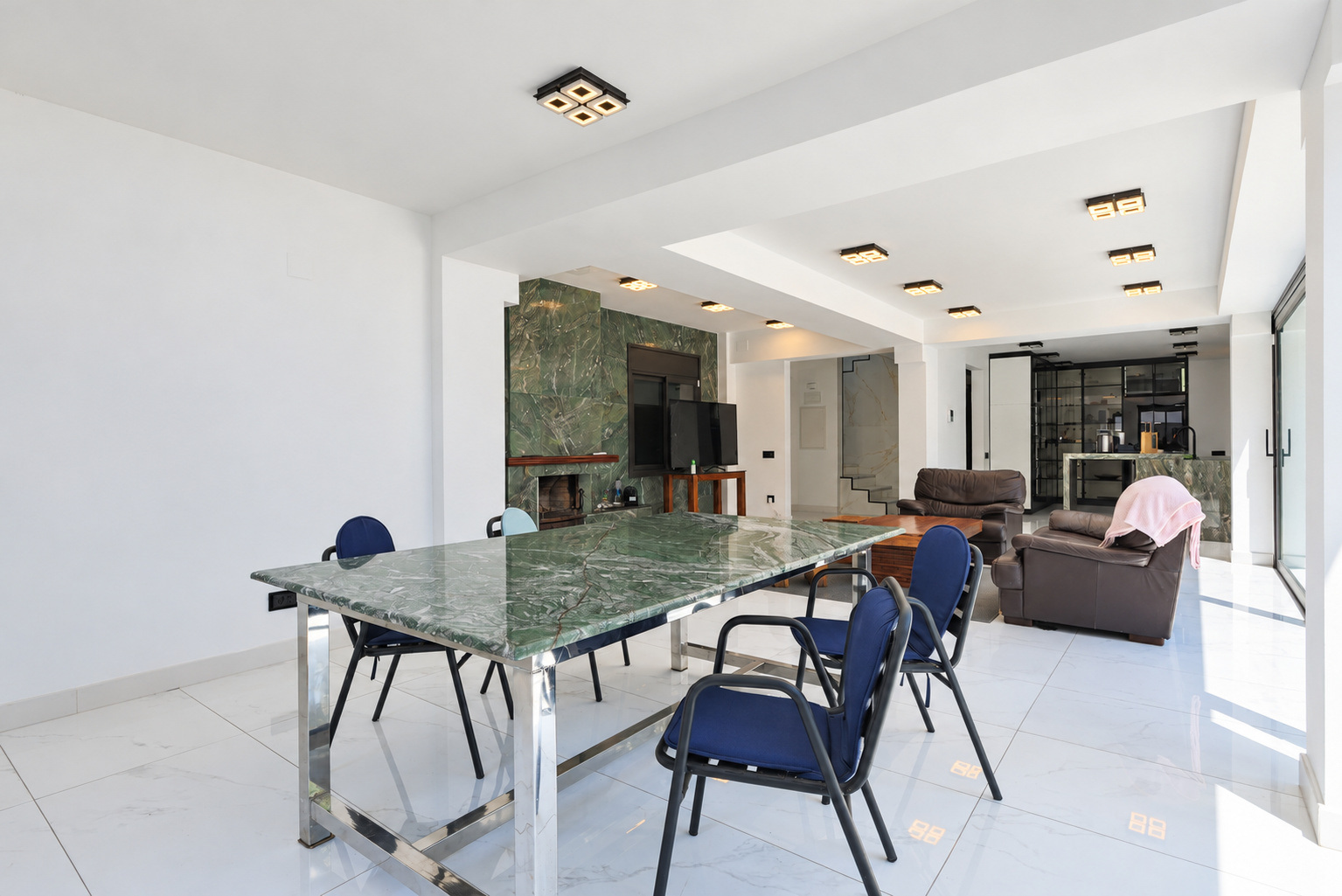 Casa reformada con piscina en alquiler en La Pineda, Castelldefels