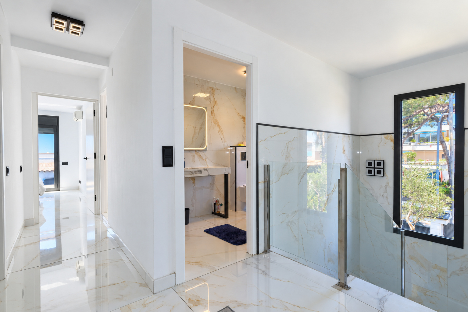 Casa reformada con piscina en alquiler en La Pineda, Castelldefels