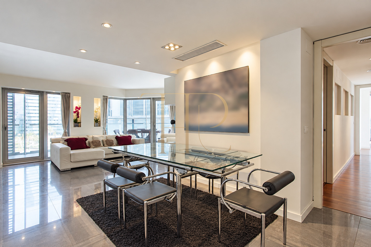 Ático alquilado con terraza de 90 m² y vistas al mar en Diagonal Mar