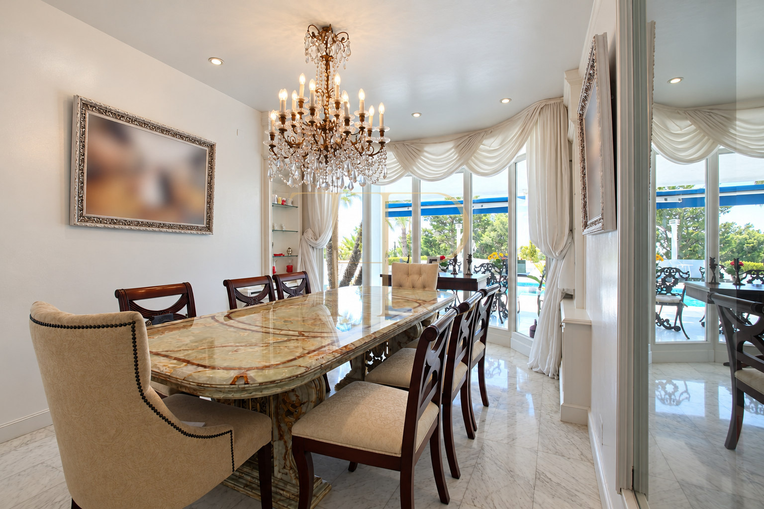 Villa con piscina y vistas al mar en Bellamar, Castelldefels