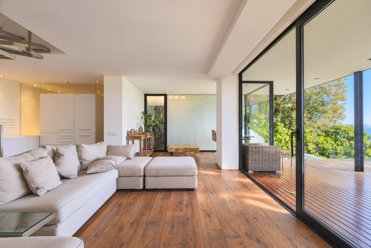 Casa pareada con vistas al mar en venta en Les Botigues de Sitges