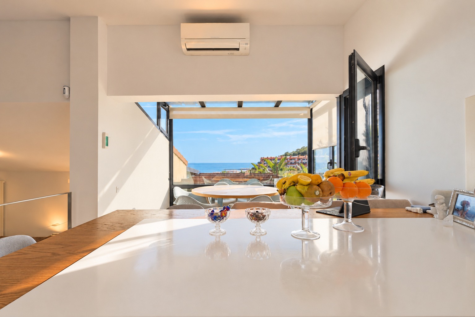 Casa pareada con vistas al mar en venta en Les Botigues de Sitges