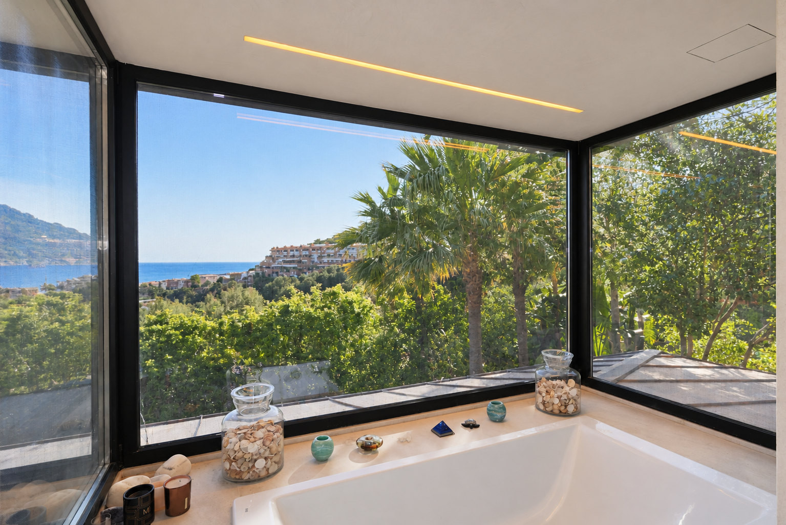 Casa pareada con vistas al mar en venta en Les Botigues de Sitges