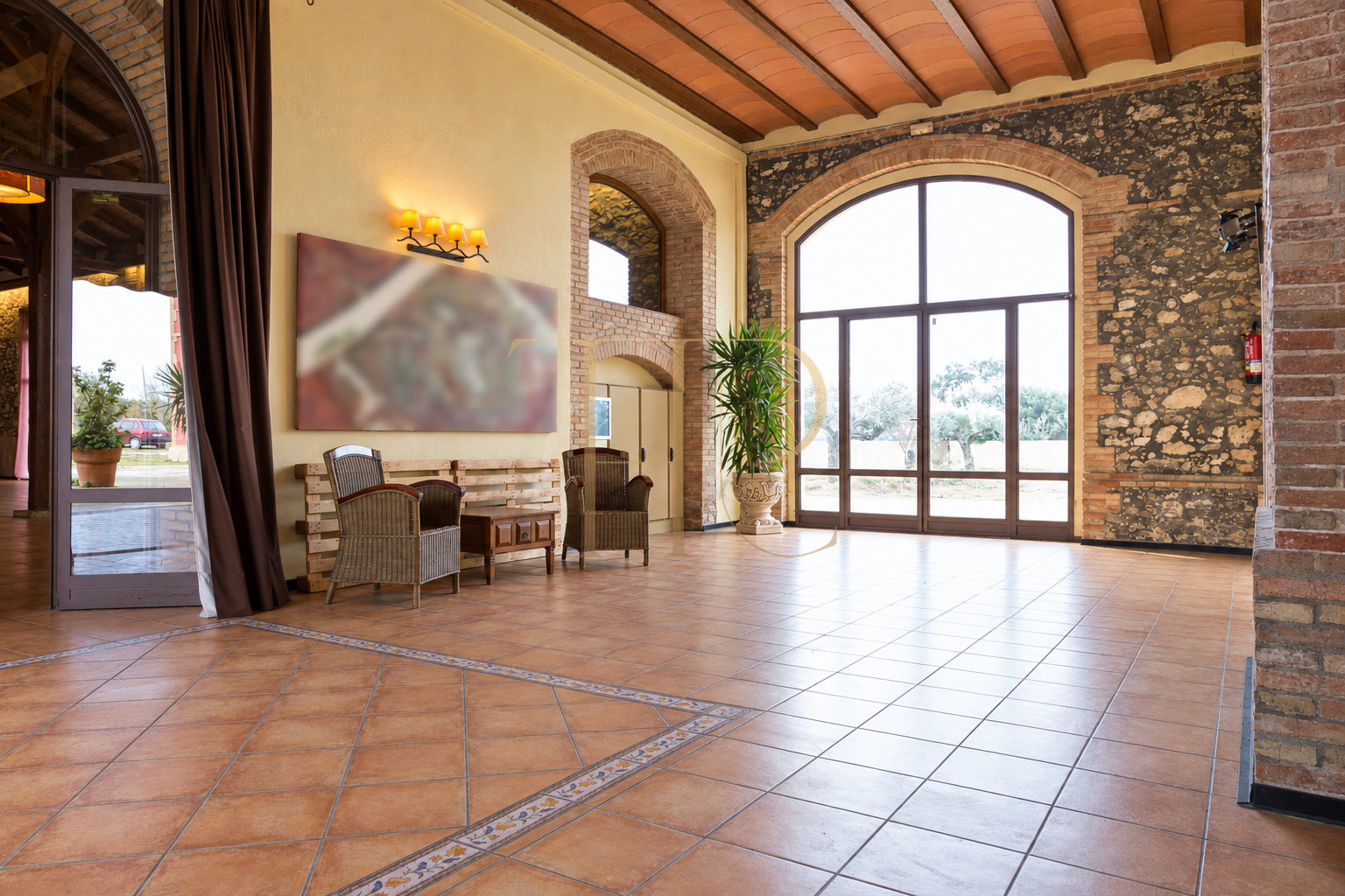 Finca histórica con proyecto hotelero en el Penedès — vendida
